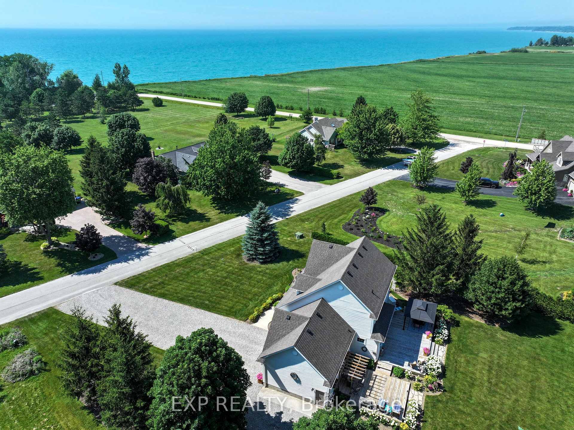 Photo 50 of 71817 Sunridge Crescent, Bluewater, Hay — HOMEH
