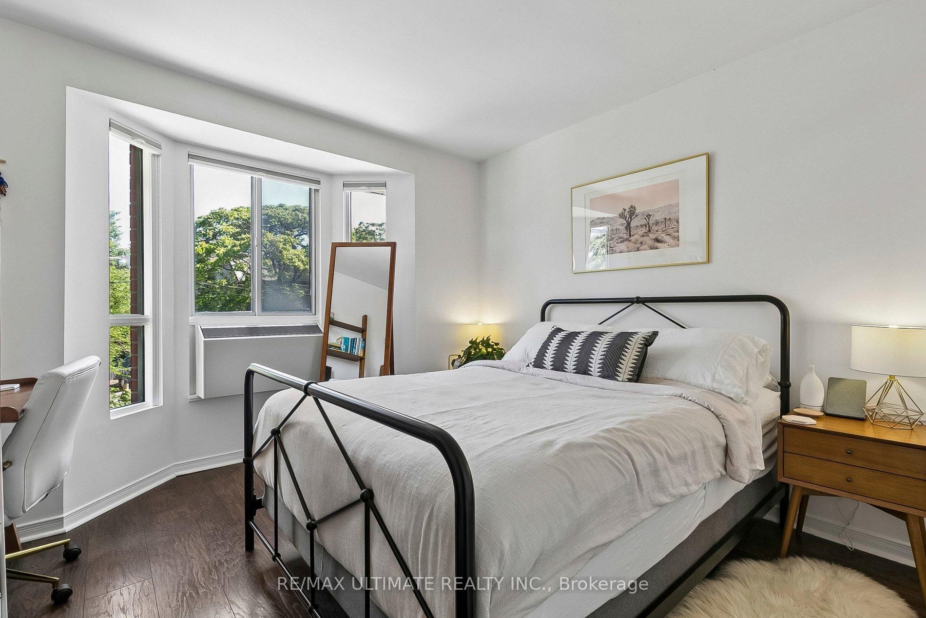 Photo 14 of Unit C, 660 Wellington Street, Toronto, Niagara — HOMEH