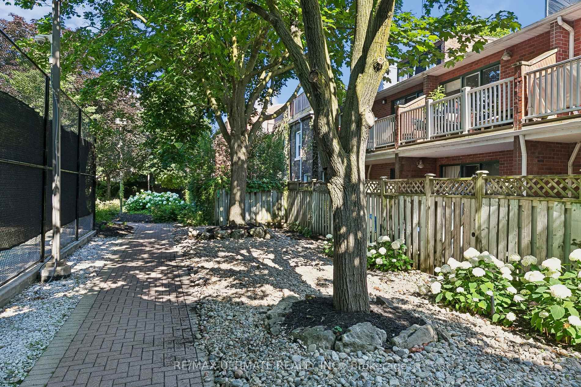 Photo 25 of Unit C, 660 Wellington Street, Toronto, Niagara — HOMEH