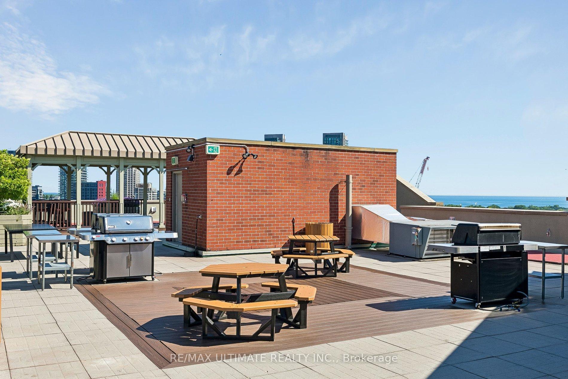 Photo 32 of Unit C, 660 Wellington Street, Toronto, Niagara — HOMEH