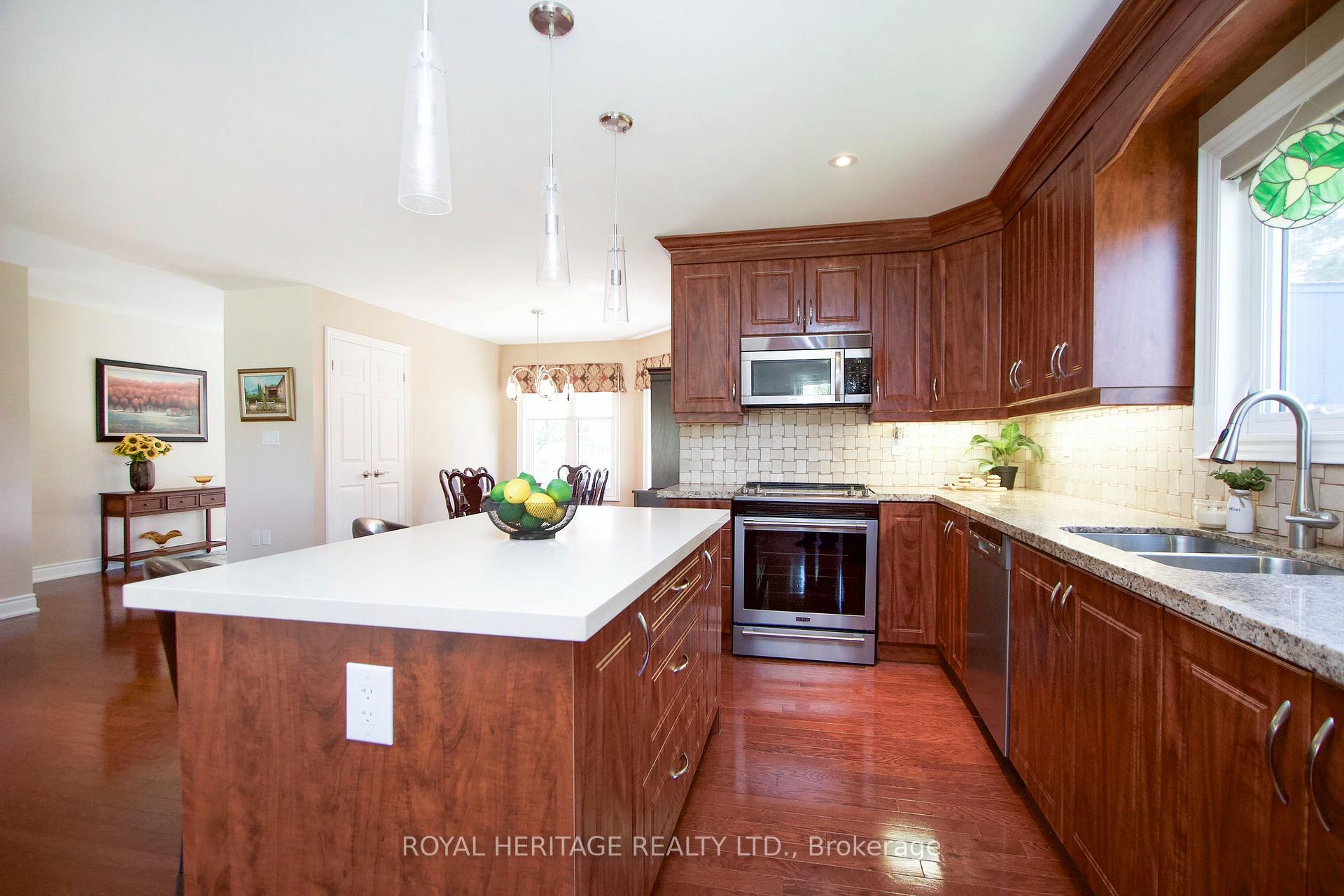 Photo 13 of 128 Wilmot Trail, Clarington, Newcastle — HOMEH