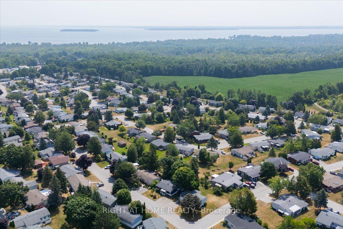 Photo 22 of 45 Linden Lane, Innisfil, Rural Innisfil — HOMEH
