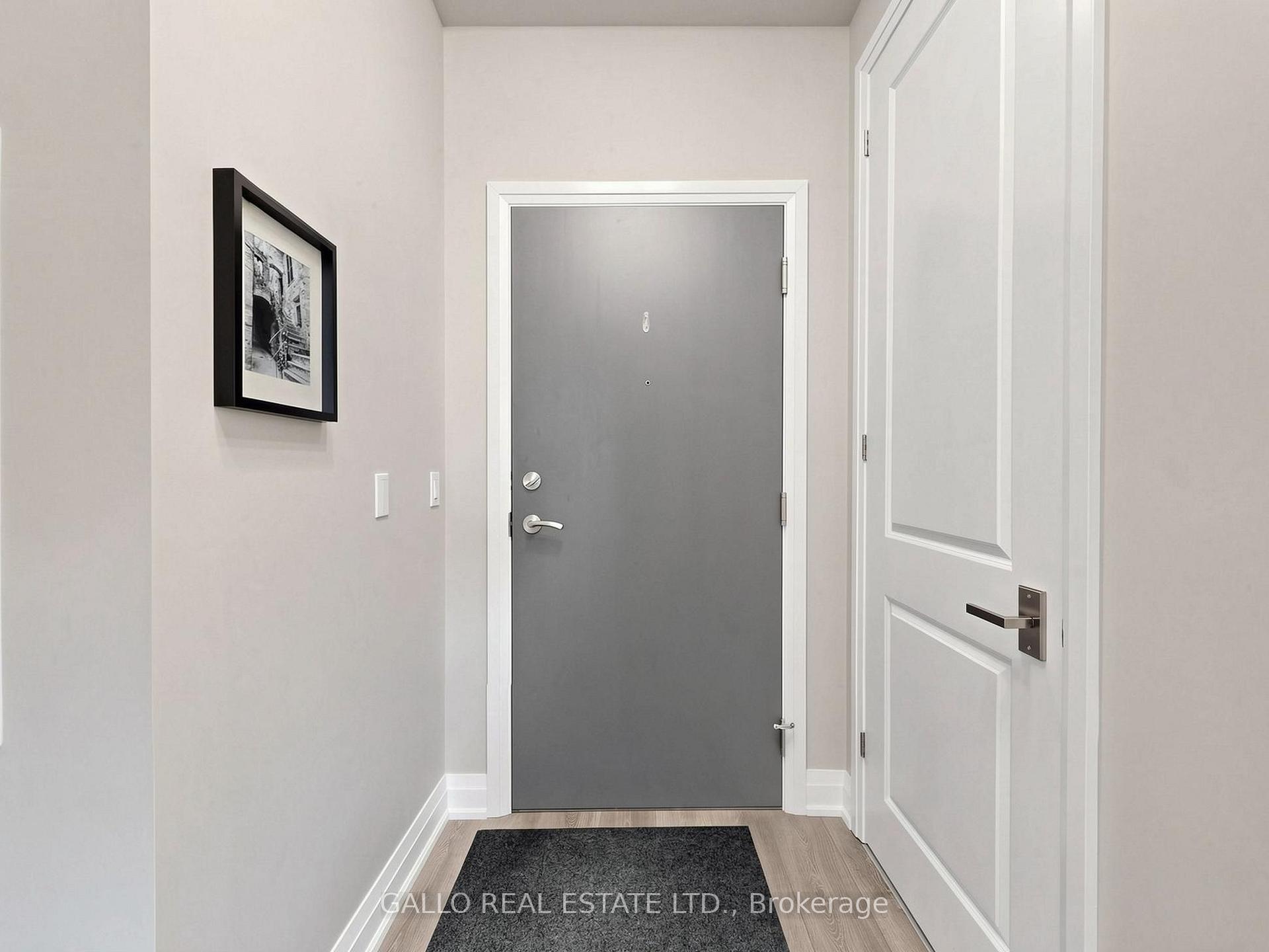 Photo 4 of Unit 118, 25 Baker Hill, Whitchurch-Stouffville, Stouffville — HOMEH