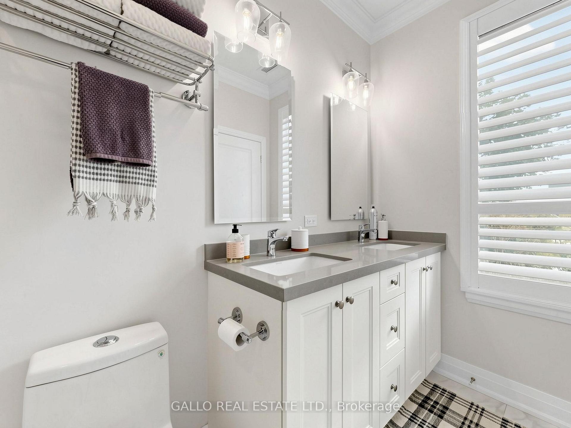 Photo 21 of Unit 118, 25 Baker Hill, Whitchurch-Stouffville, Stouffville — HOMEH