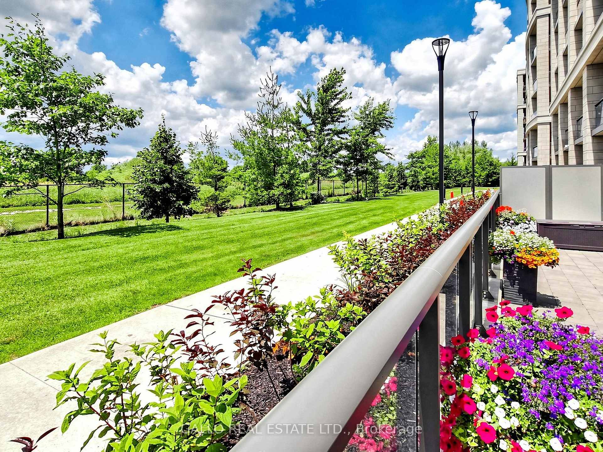 Photo 28 of Unit 118, 25 Baker Hill, Whitchurch-Stouffville, Stouffville — HOMEH
