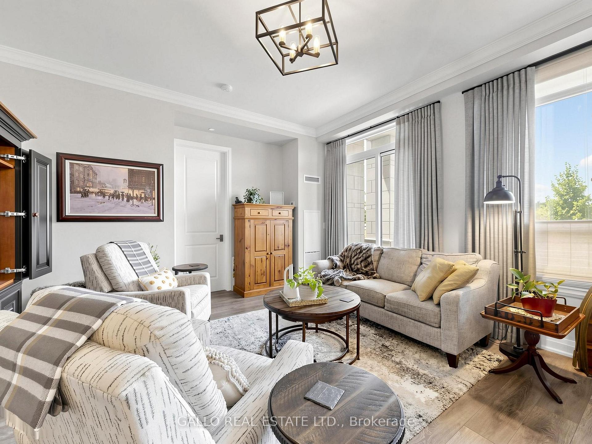 Photo 16 of Unit 118, 25 Baker Hill, Whitchurch-Stouffville, Stouffville — HOMEH