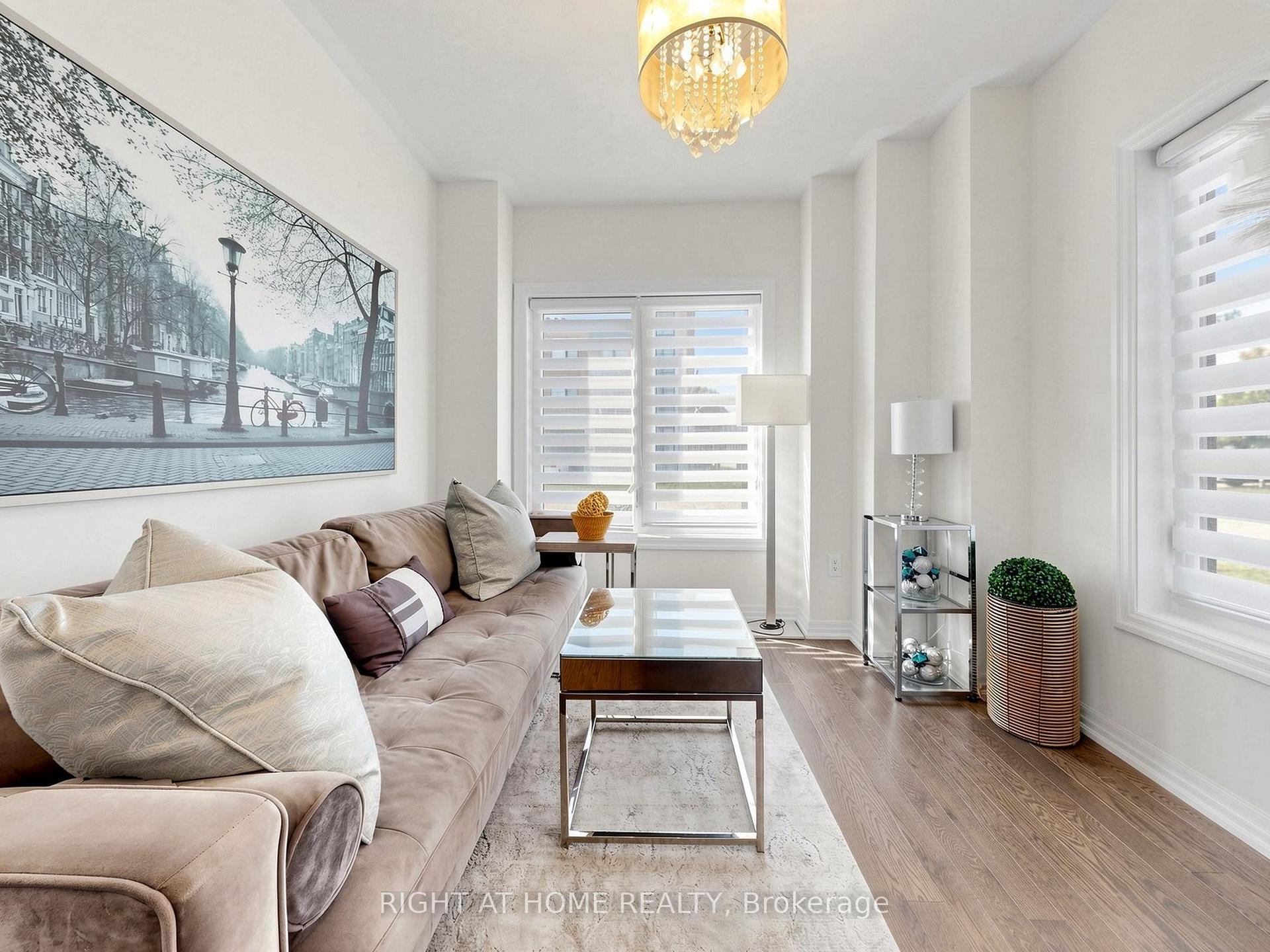 Photo 3 of 65 Allure Street, Newmarket, Woodland Hill — HOMEH