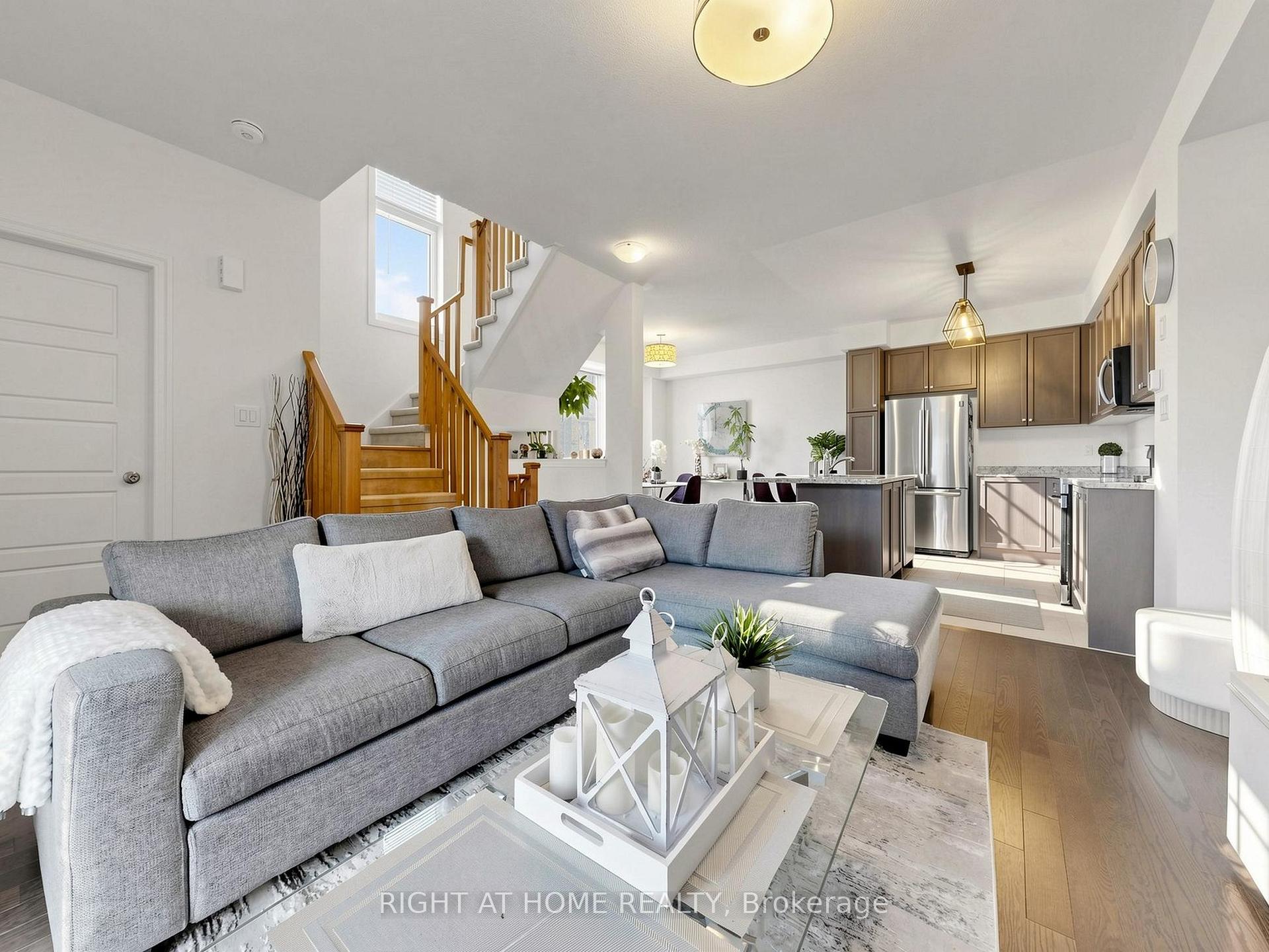 Photo 7 of 65 Allure Street, Newmarket, Woodland Hill — HOMEH
