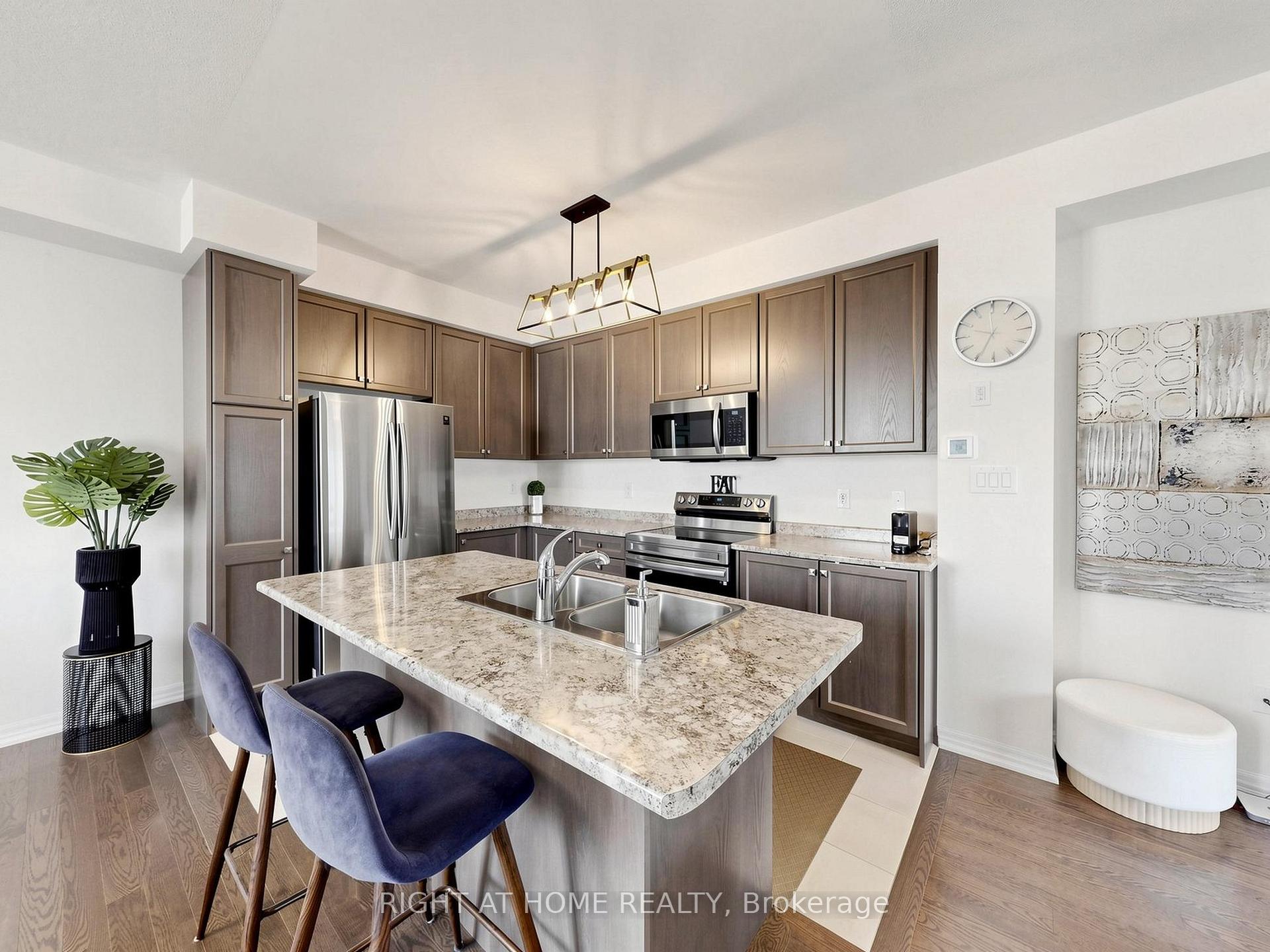 Photo 8 of 65 Allure Street, Newmarket, Woodland Hill — HOMEH