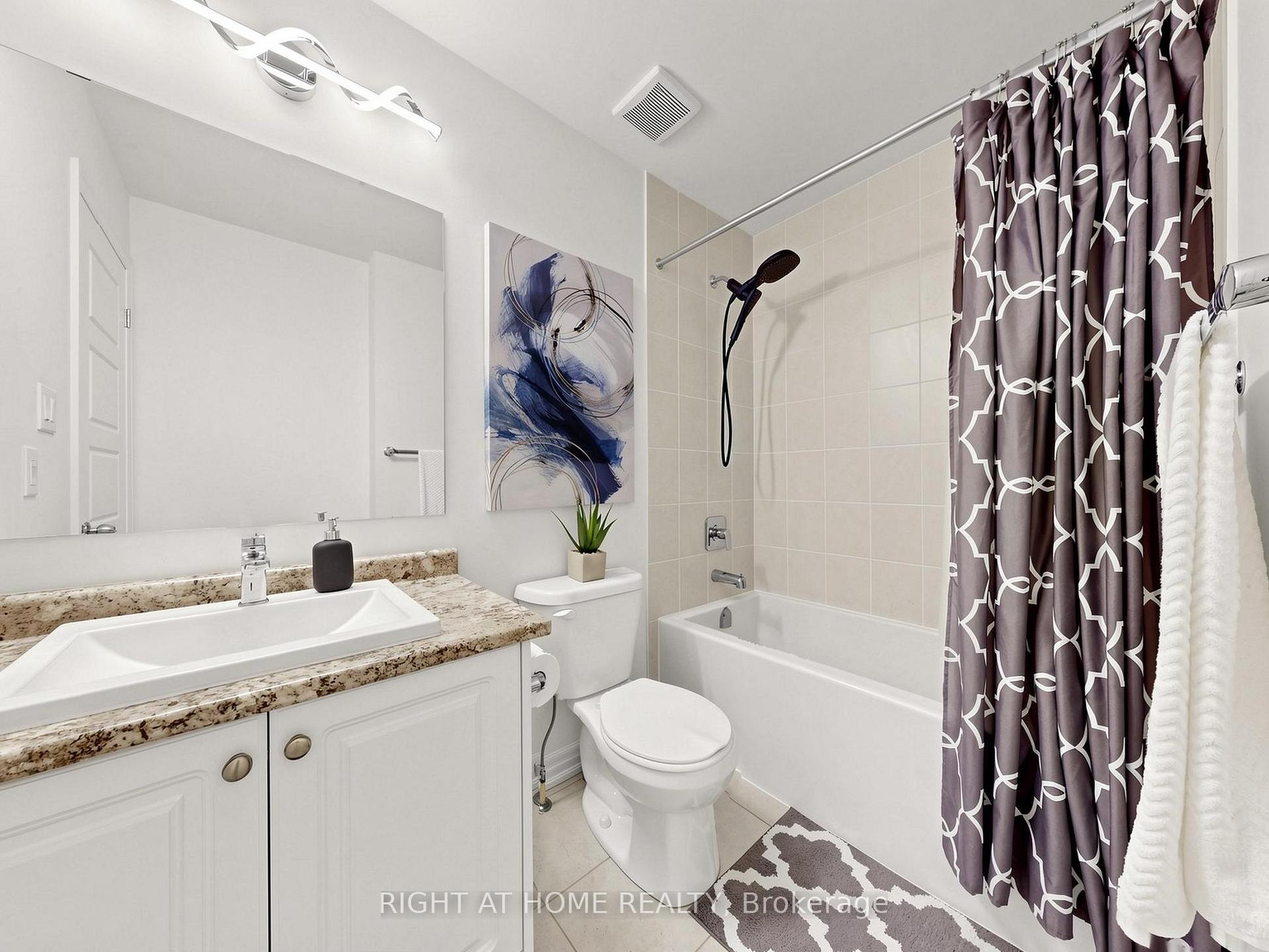 Photo 21 of 65 Allure Street, Newmarket, Woodland Hill — HOMEH