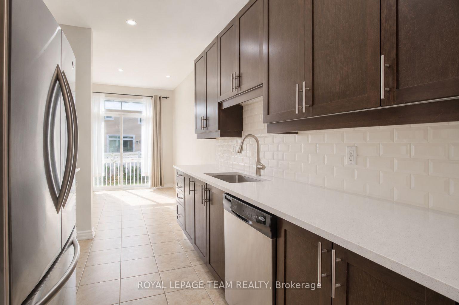 Photo 7 of 314 Glenbrae Avenue, Ottawa, Kanata - Morgan's Grant/South March — HOMEH