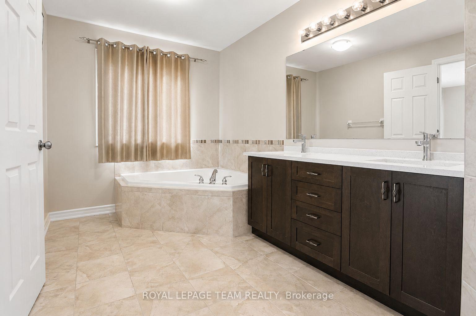 Photo 14 of 314 Glenbrae Avenue, Ottawa, Kanata - Morgan's Grant/South March — HOMEH