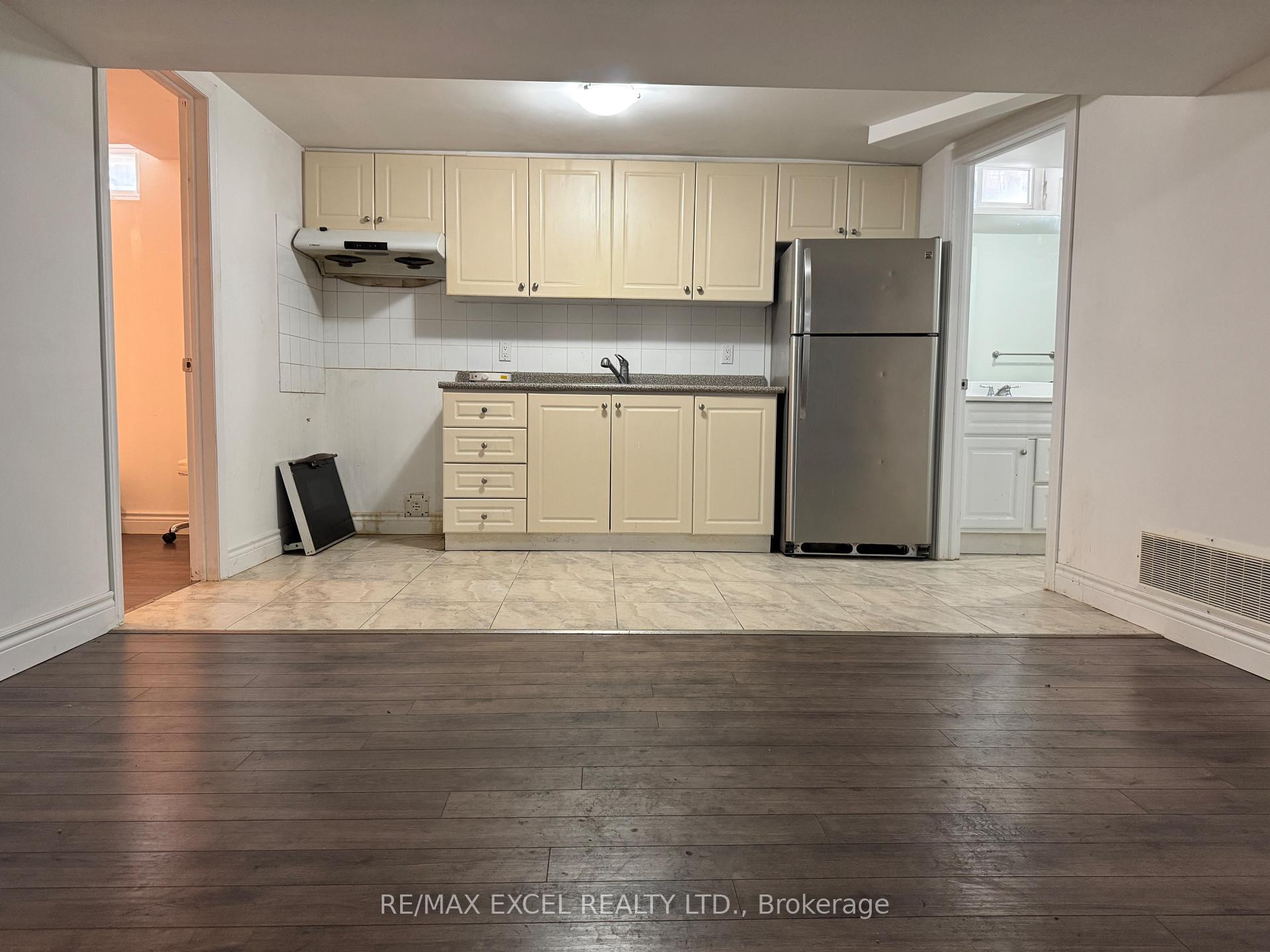 Photo 2 of 30 Marion Crescent, Markham, Raymerville — HOMEH