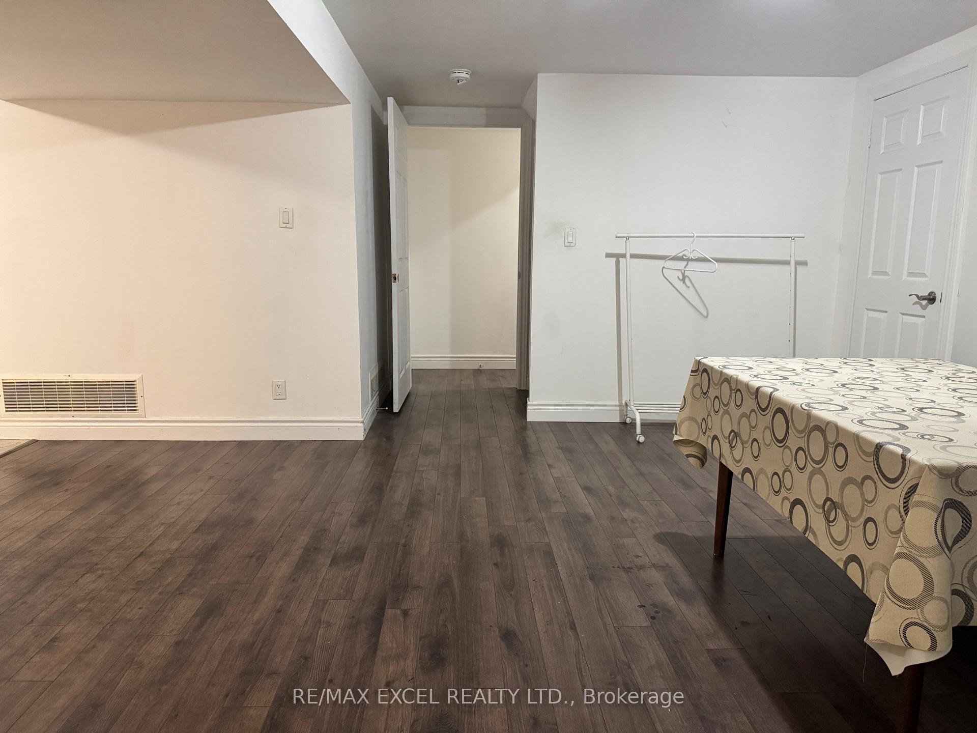 Photo 7 of 30 Marion Crescent, Markham, Raymerville — HOMEH