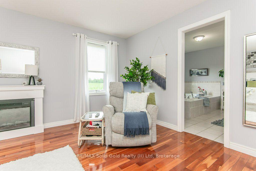 Photo 24 of 77 Lawrence Street, Wellesley — HOMEH