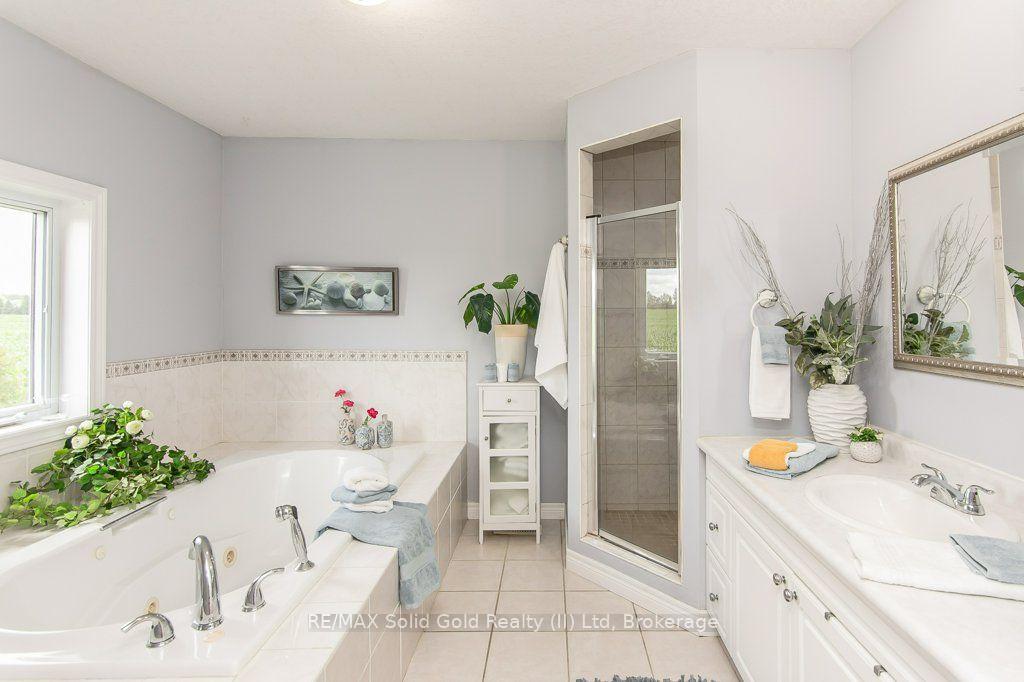 Photo 25 of 77 Lawrence Street, Wellesley — HOMEH