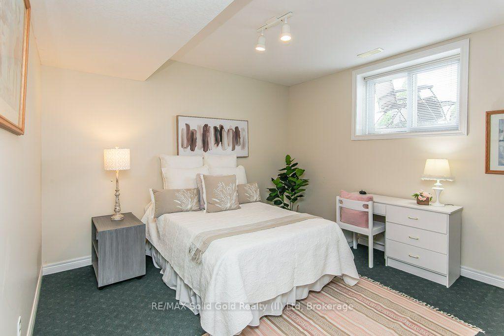 Photo 35 of 77 Lawrence Street, Wellesley — HOMEH