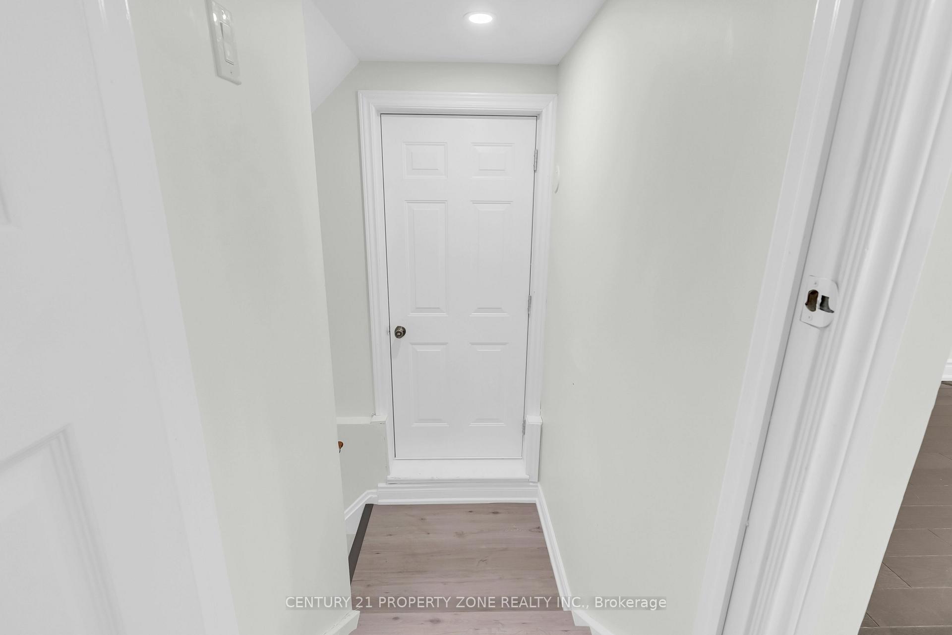 Photo 30 of 32 Archibald Street, Brampton, Brampton West — HOMEH