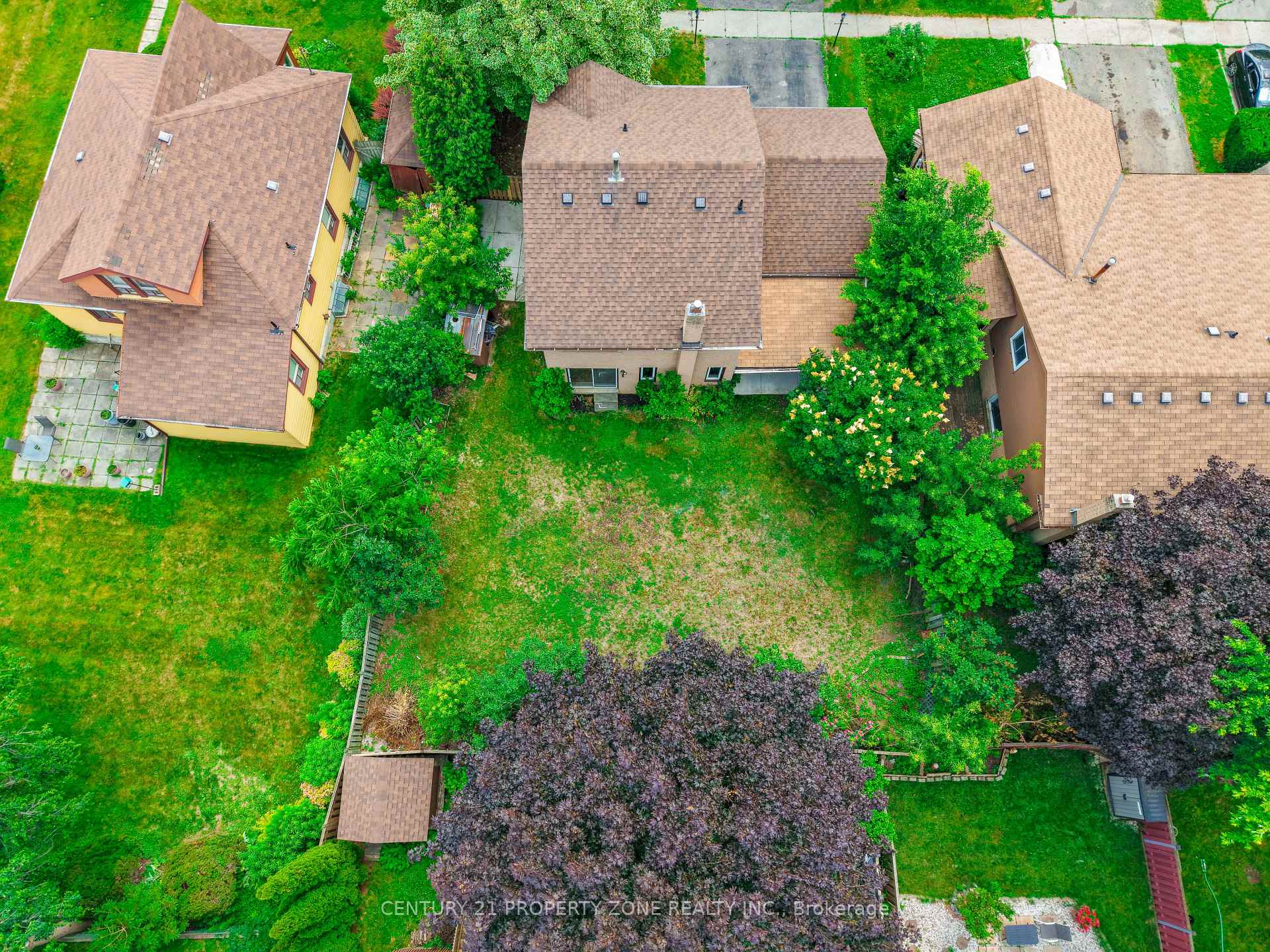Photo 39 of 32 Archibald Street, Brampton, Brampton West — HOMEH