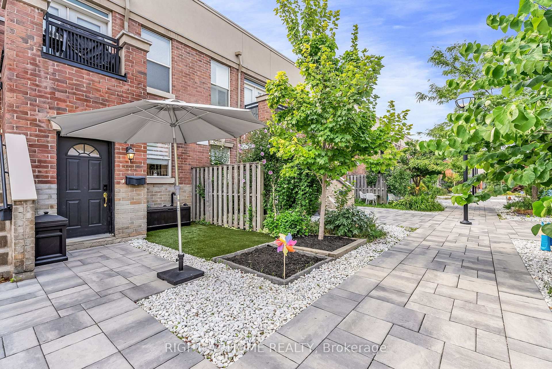 Photo 1 of Unit 104, 55 Halton Street, Toronto, Trinity-Bellwoods — HOMEH