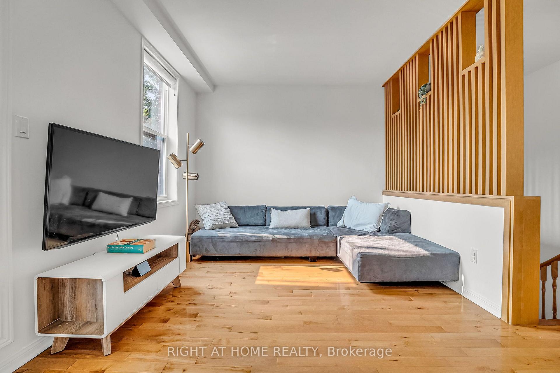 Photo 6 of Unit 104, 55 Halton Street, Toronto, Trinity-Bellwoods — HOMEH