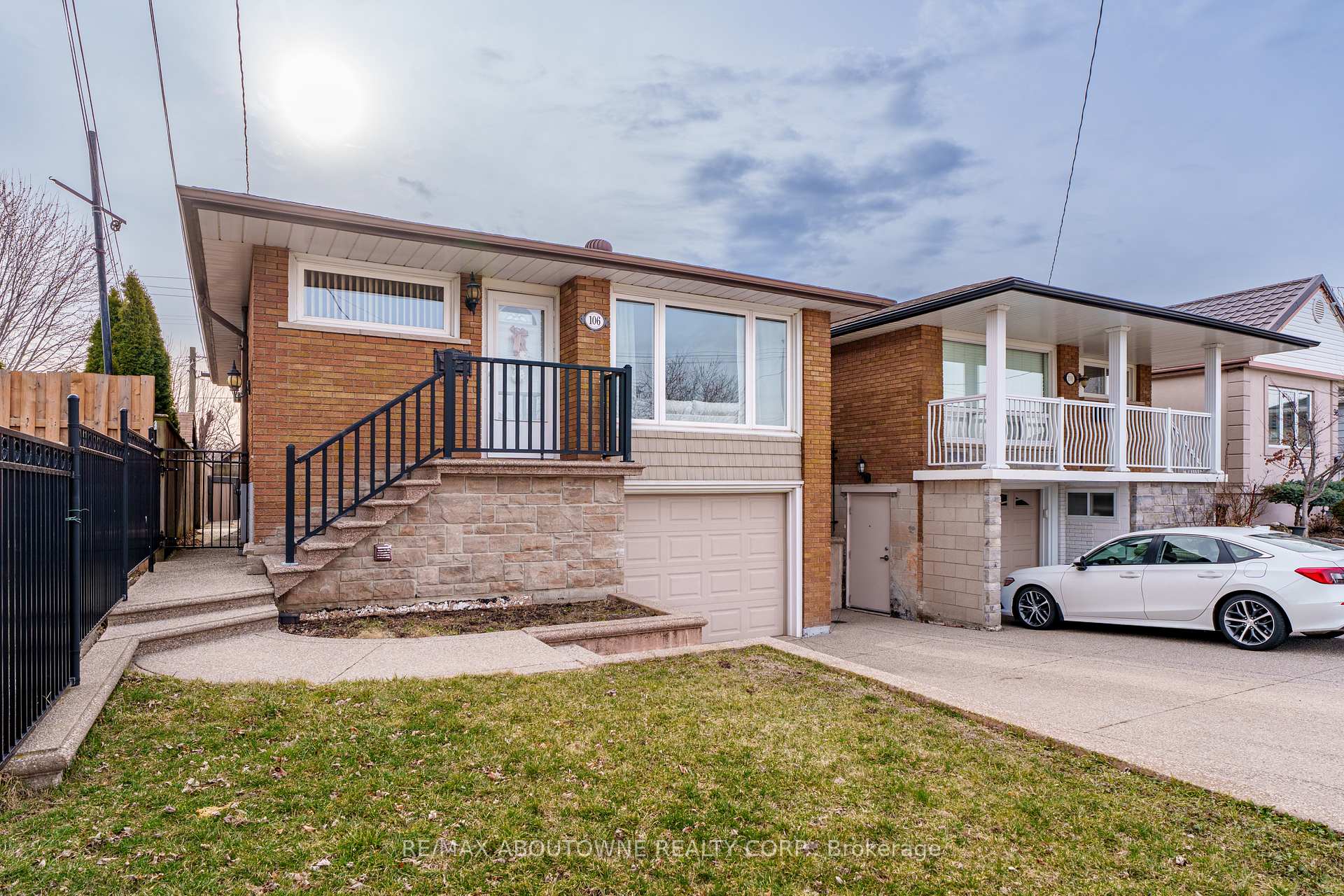 Photo 3 of 106 Beland Avenue N, Hamilton, McQuesten — HOMEH