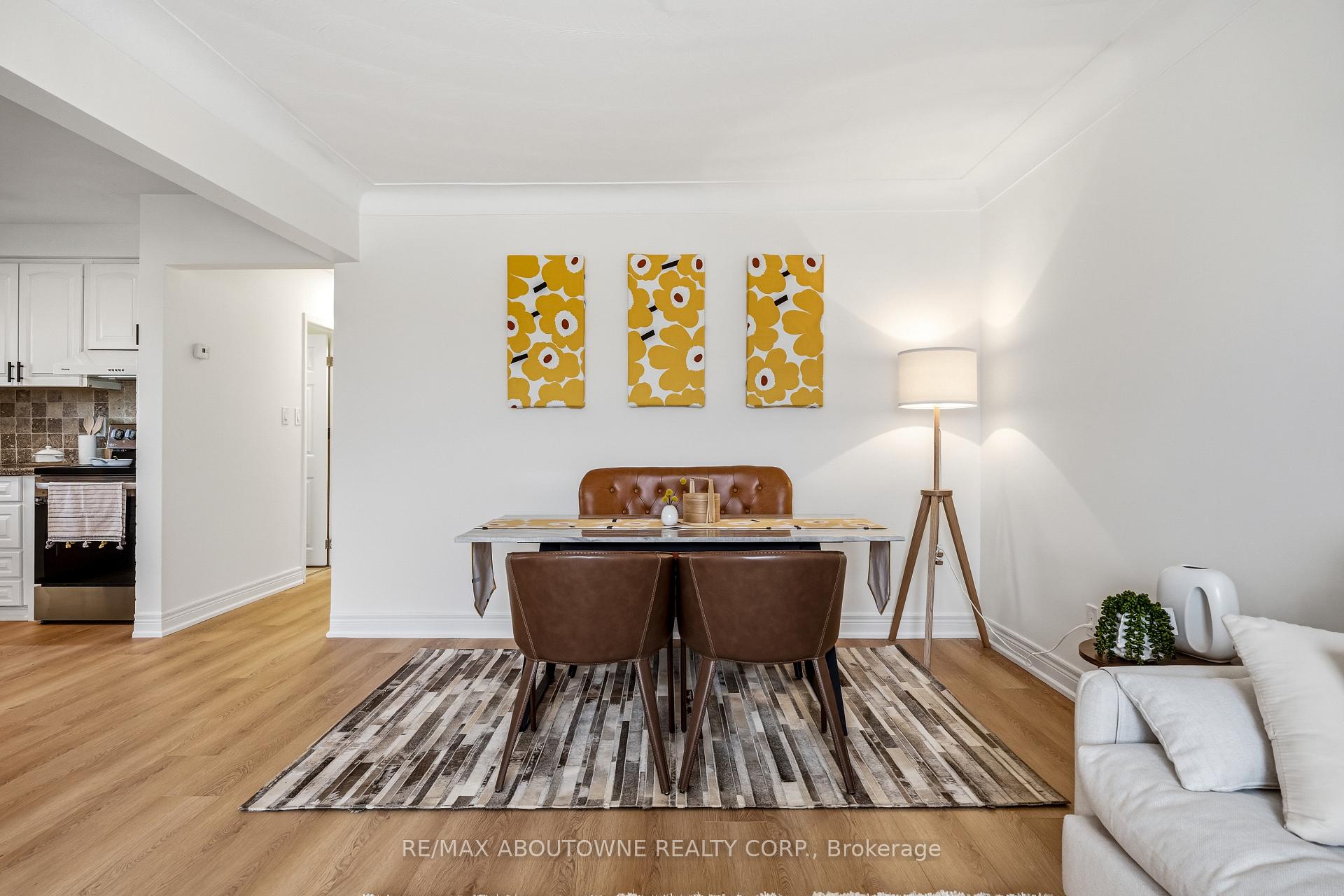 Photo 10 of 106 Beland Avenue N, Hamilton, McQuesten — HOMEH