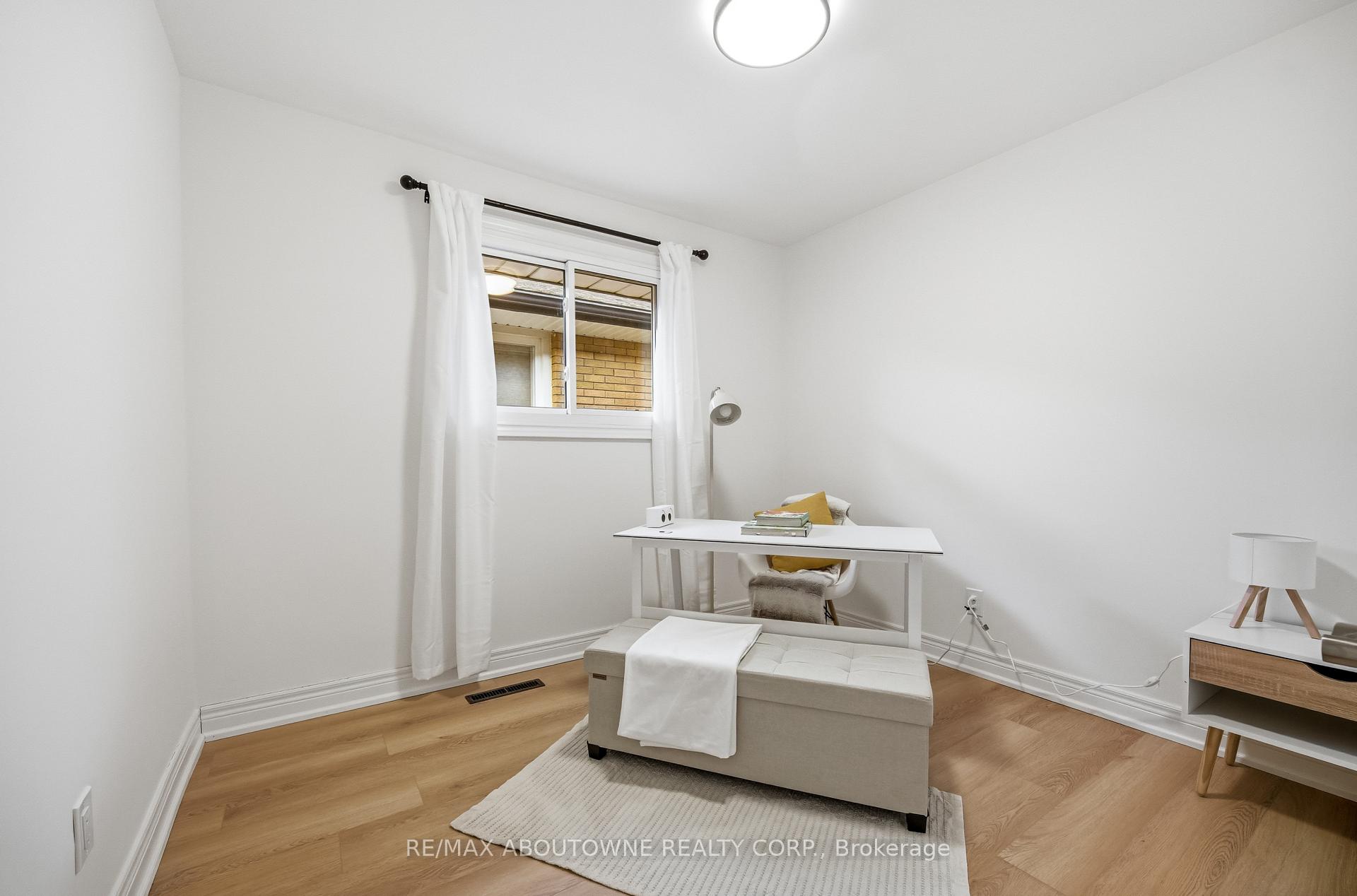 Photo 19 of 106 Beland Avenue N, Hamilton, McQuesten — HOMEH