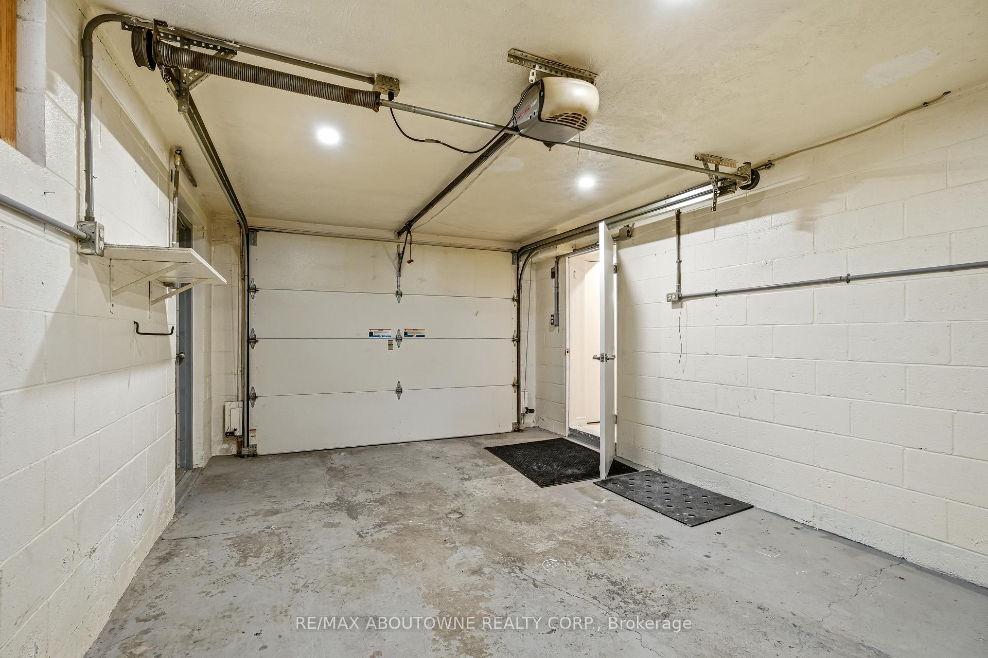 Photo 32 of 106 Beland Avenue N, Hamilton, McQuesten — HOMEH