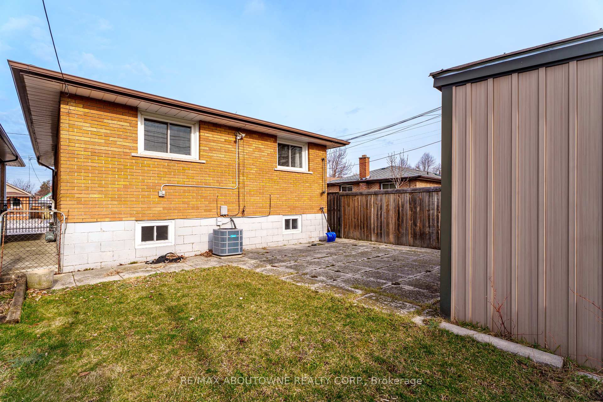 Photo 34 of 106 Beland Avenue N, Hamilton, McQuesten — HOMEH