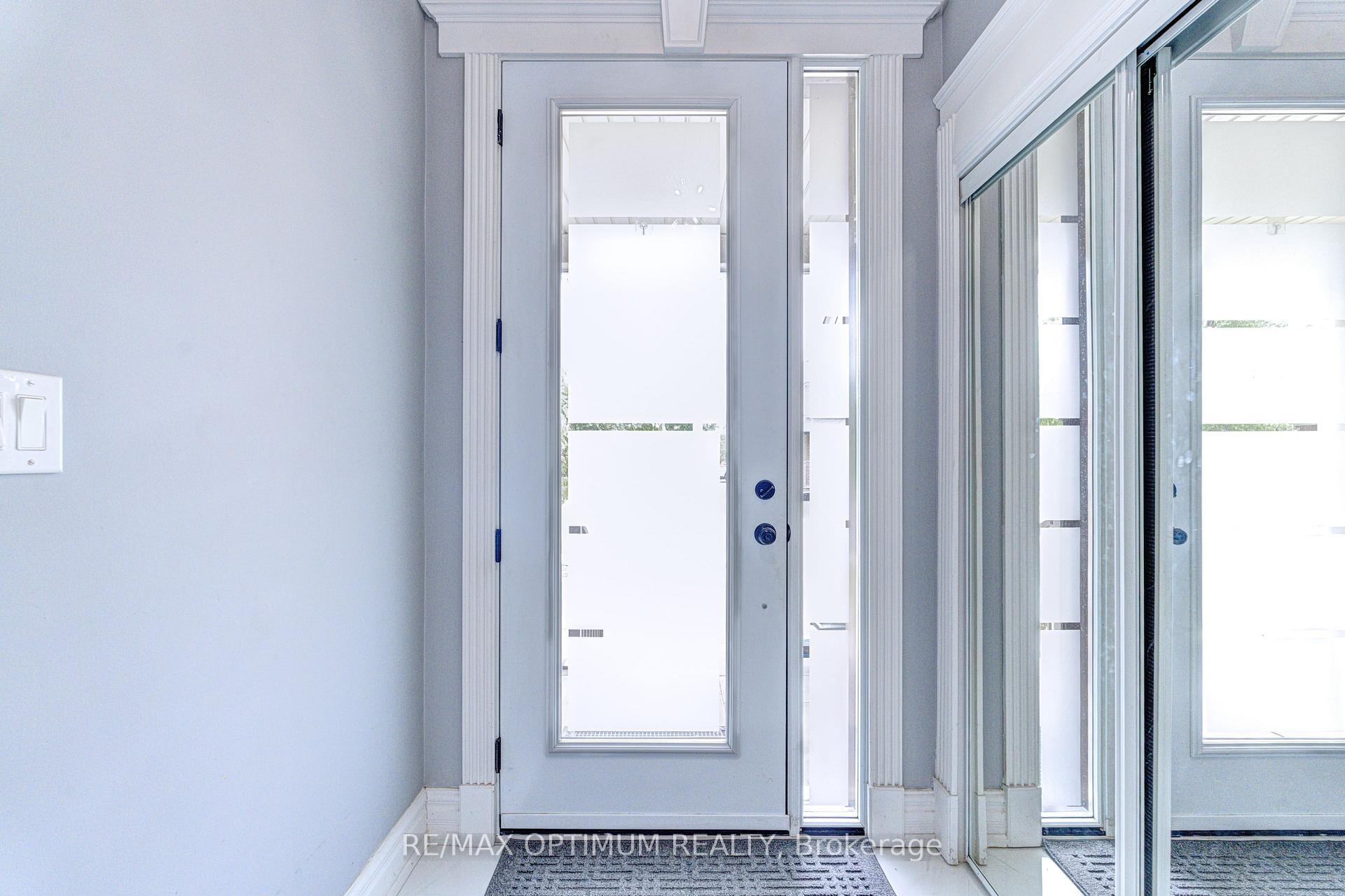 Photo 6 of 54 Bramoak Crescent, Brampton, Northwest Sandalwood Parkway — HOMEH