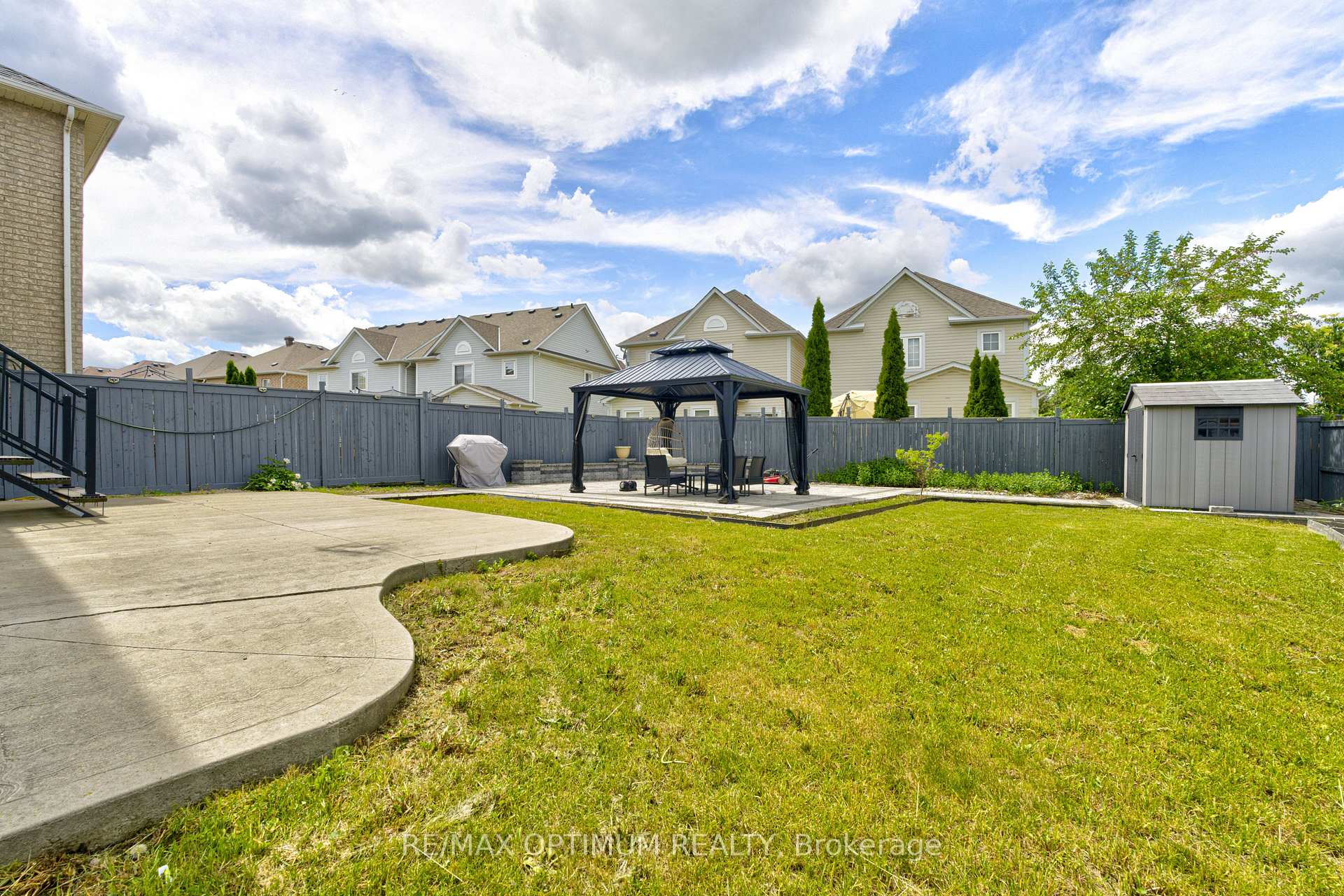 Photo 39 of 54 Bramoak Crescent, Brampton, Northwest Sandalwood Parkway — HOMEH