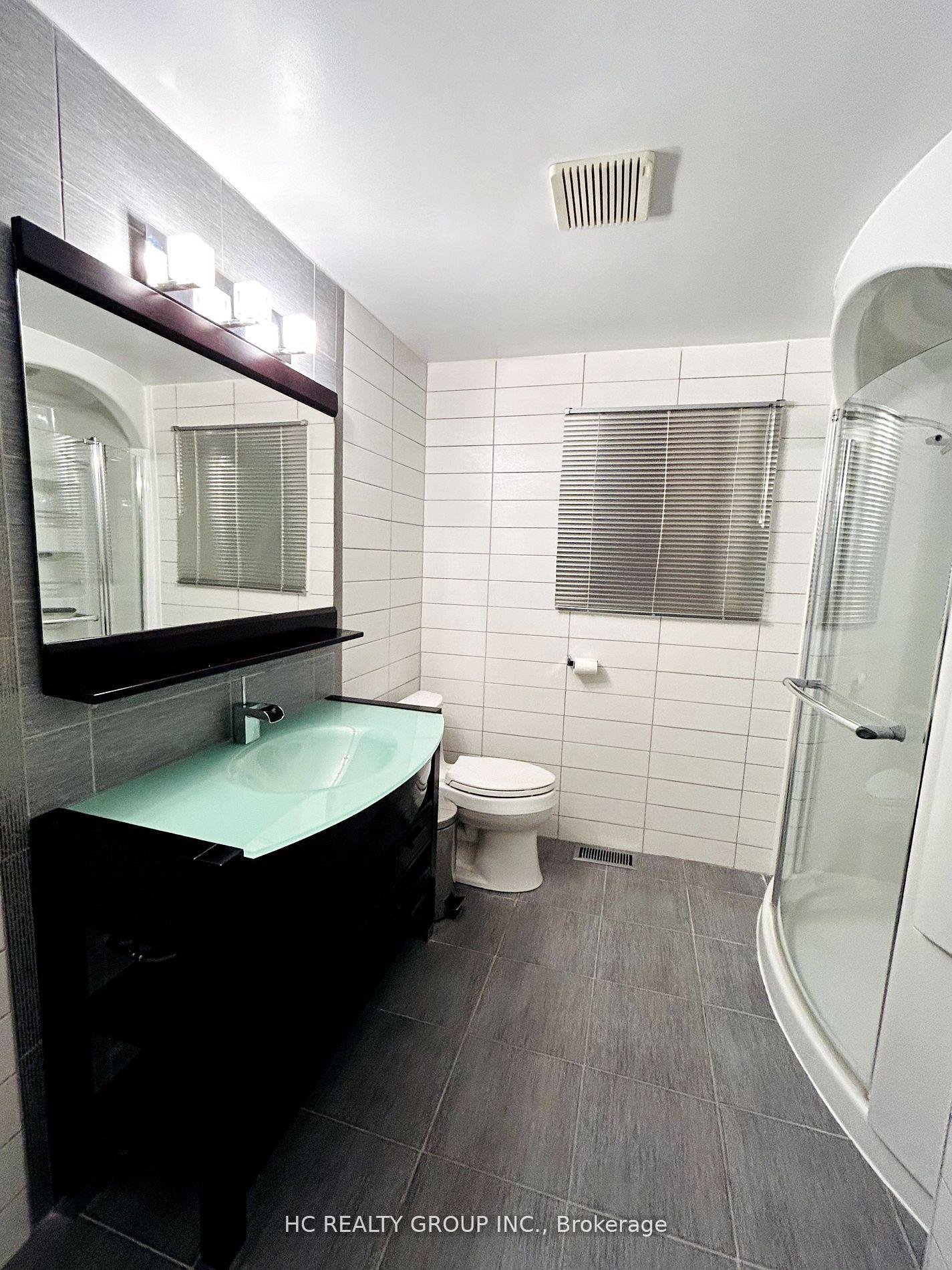 Photo 10 of 33 Westmoreland Court, Markham, Unionville — HOMEH