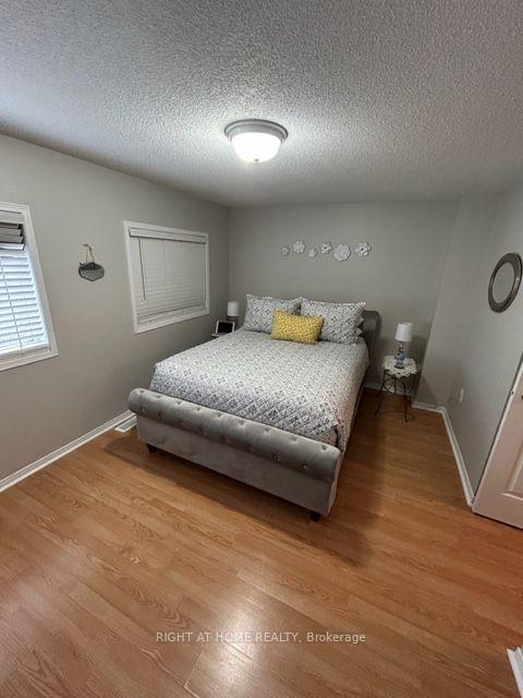 Photo 11 of 22 Lion's Gate Boulevard, Barrie, Little Lake — HOMEH