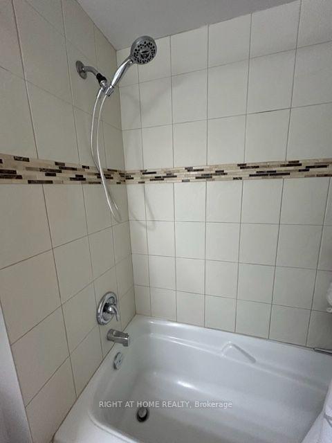 Photo 14 of 22 Lion's Gate Boulevard, Barrie, Little Lake — HOMEH