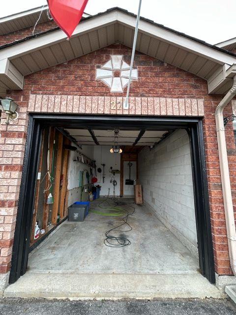 Photo 18 of 22 Lion's Gate Boulevard, Barrie, Little Lake — HOMEH