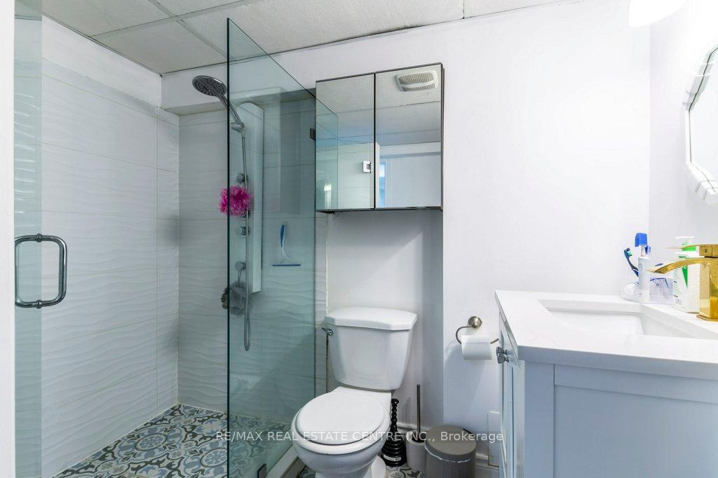 Photo 7 of Unit BASEMENT, 252 Thorner Drive, Hamilton, Thorner — HOMEH