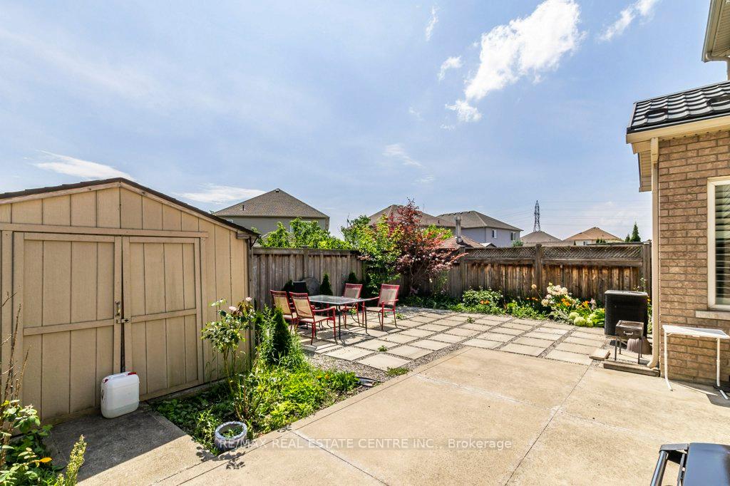 Photo 8 of Unit BASEMENT, 252 Thorner Drive, Hamilton, Thorner — HOMEH