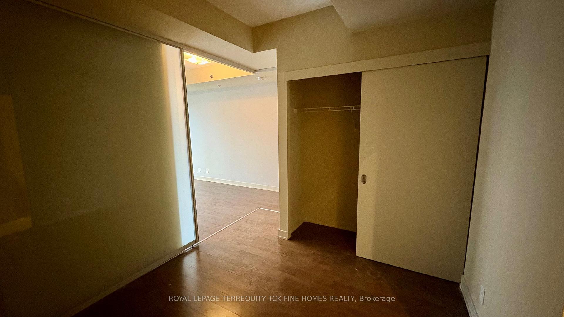 Photo 9 of Unit 707, 21 Nelson Street, Toronto, Waterfront Communities — HOMEH