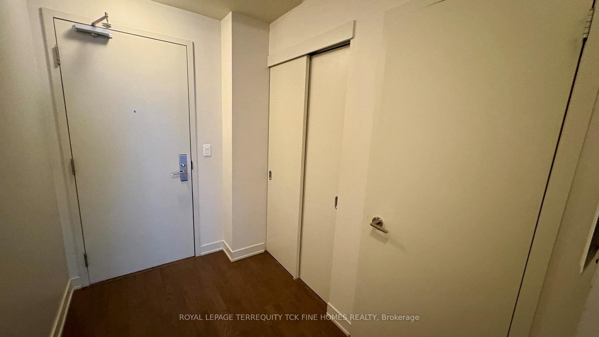 Photo 14 of Unit 707, 21 Nelson Street, Toronto, Waterfront Communities — HOMEH