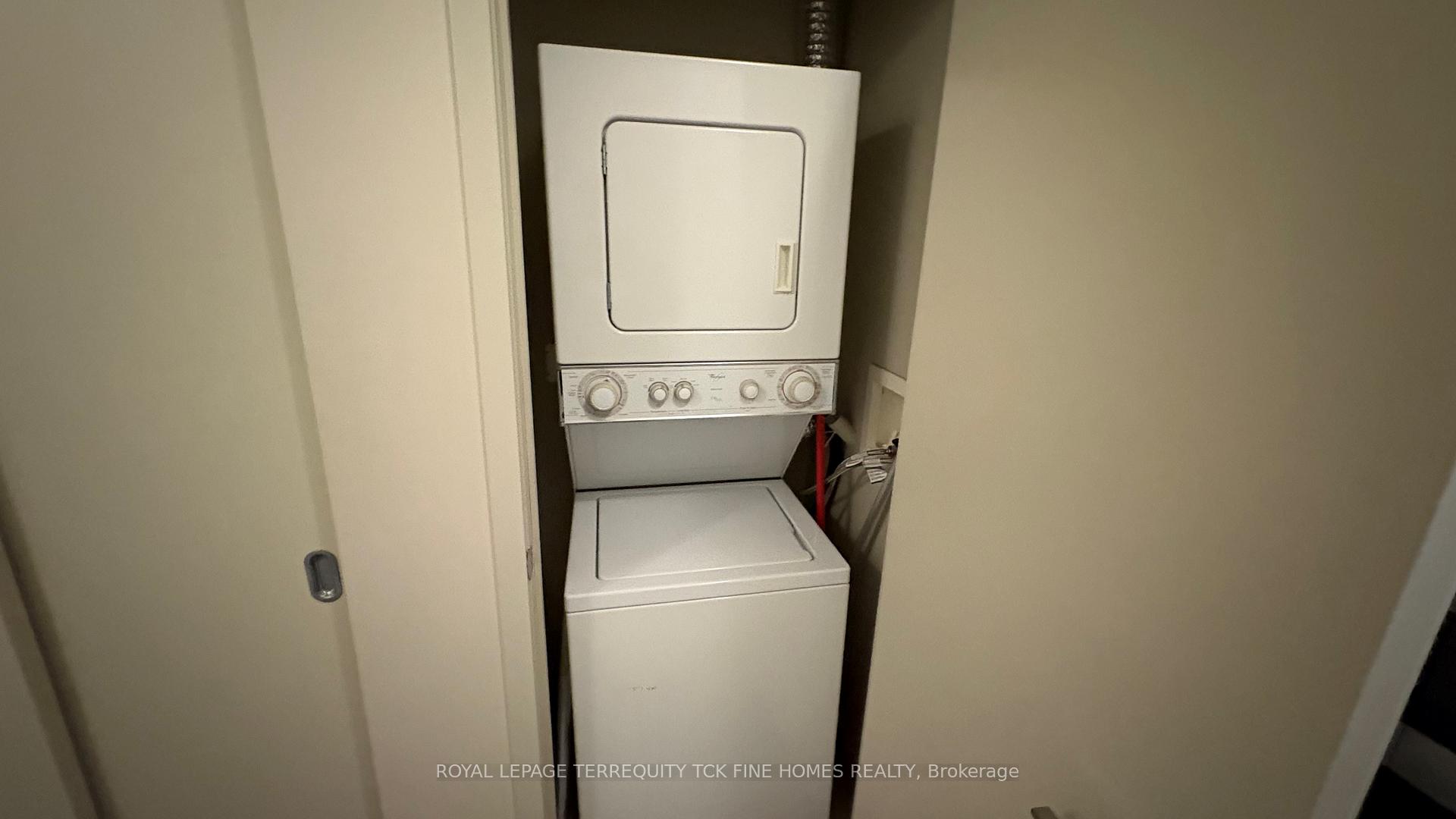 Photo 16 of Unit 707, 21 Nelson Street, Toronto, Waterfront Communities — HOMEH