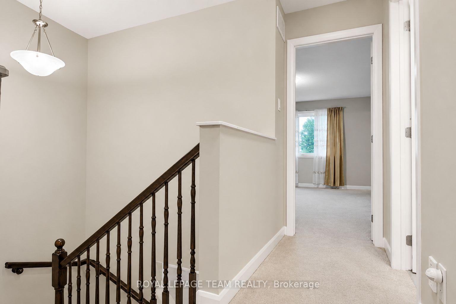 Photo 9 of 103 Bending Way, Ottawa, Barrhaven - Hearts Desire — HOMEH