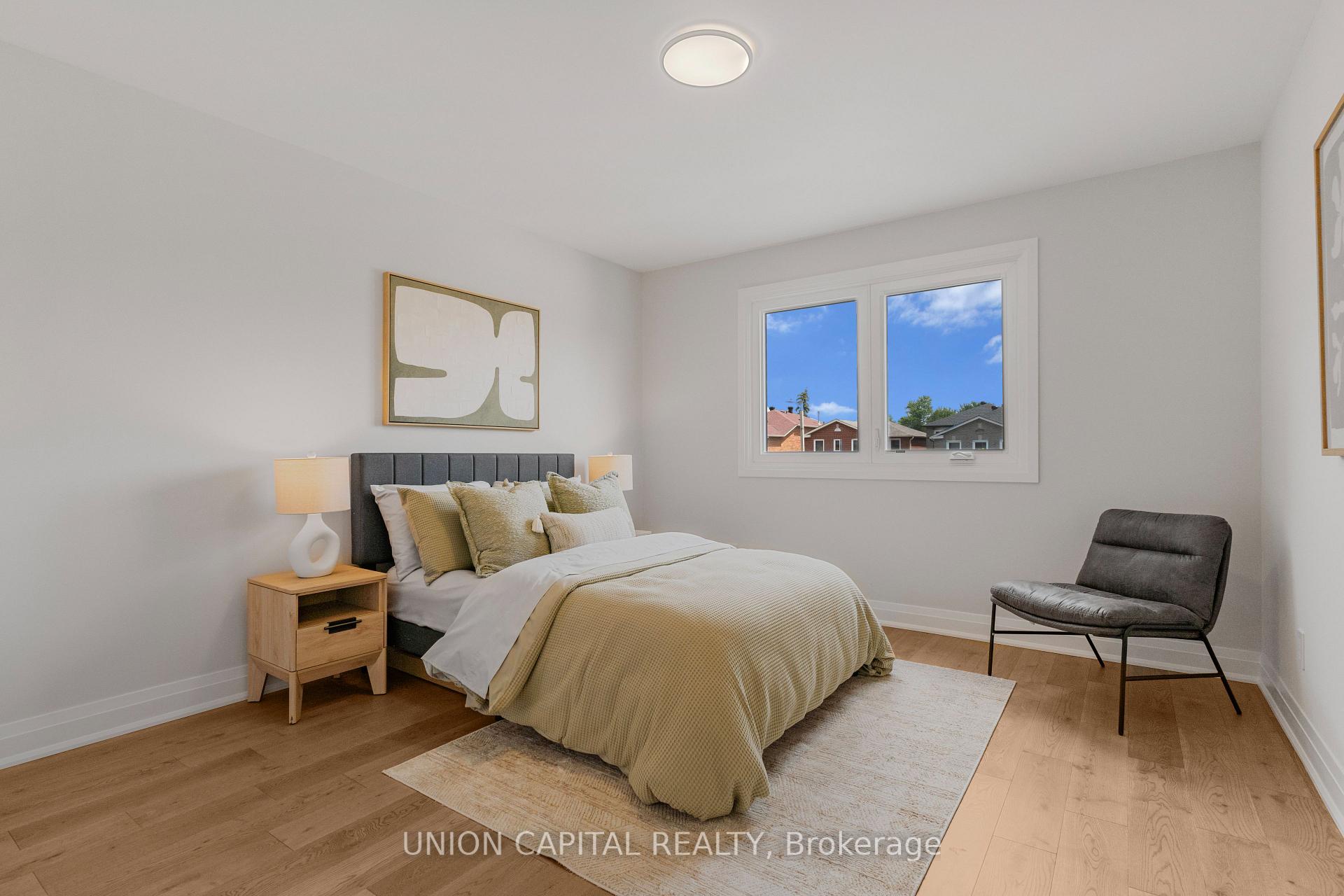 Photo 24 of 45 Chilmar Crescent, Vaughan, Uplands — HOMEH