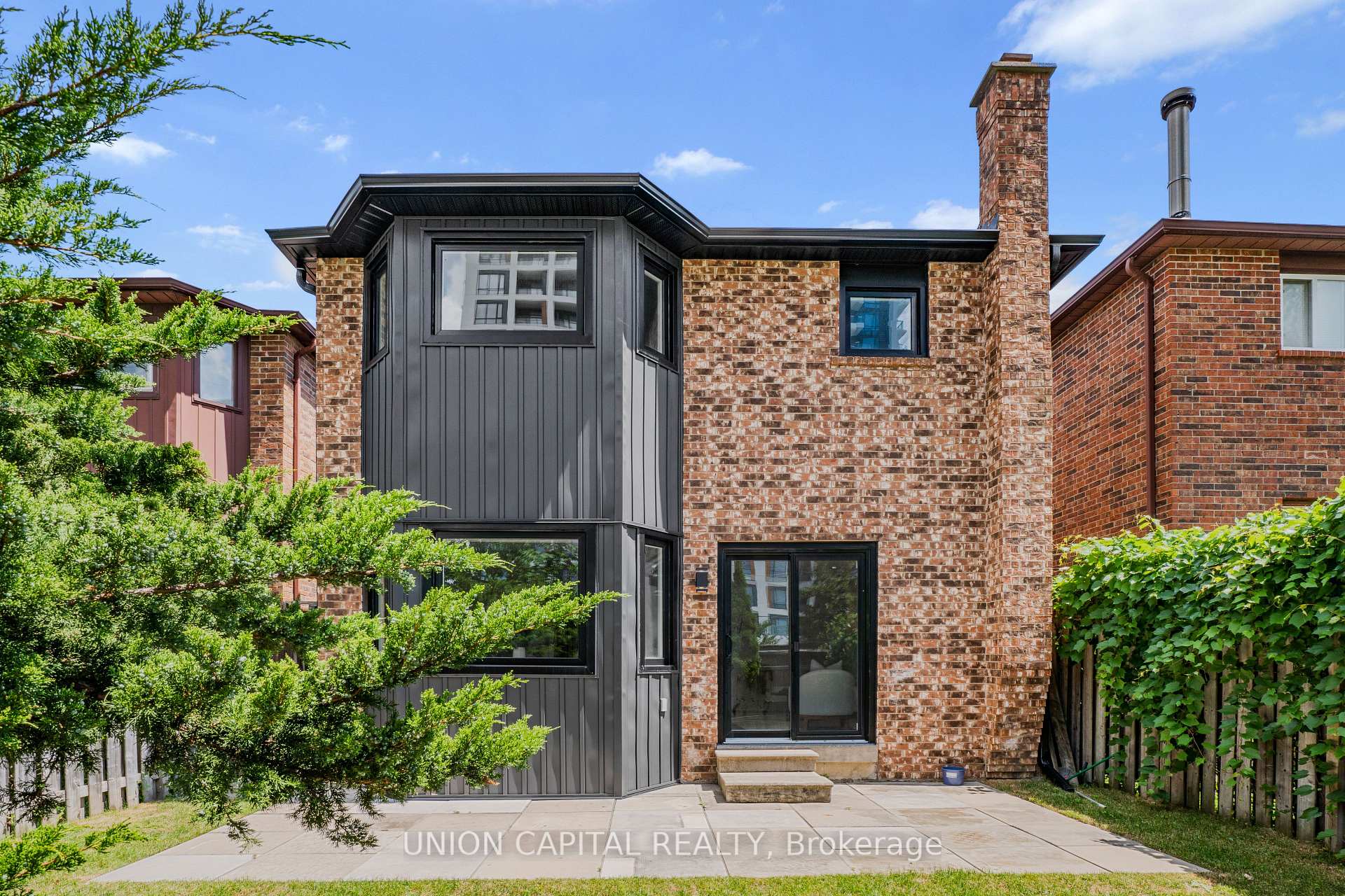 Photo 36 of 45 Chilmar Crescent, Vaughan, Uplands — HOMEH