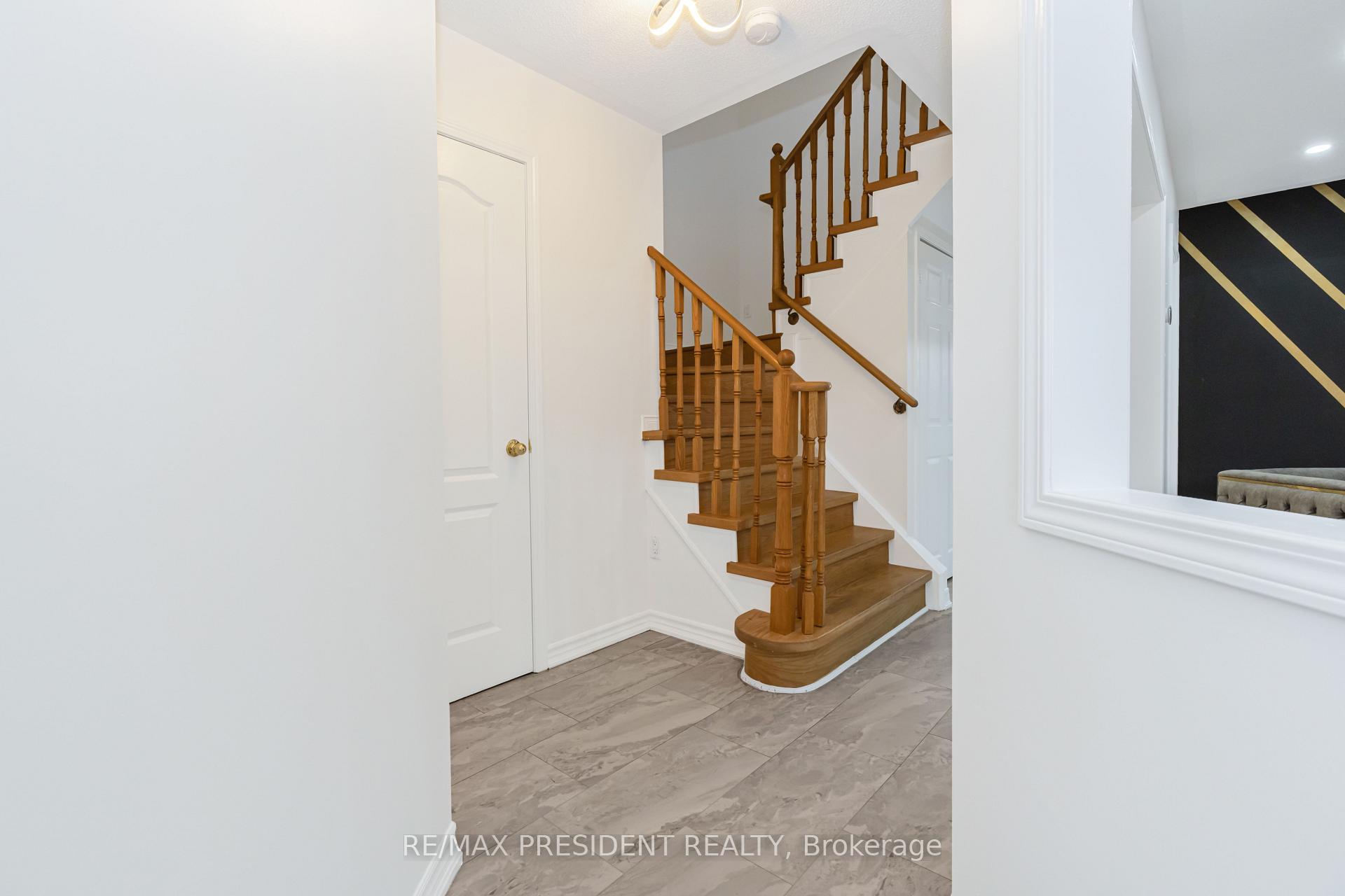 Photo 6 of 162 Albright Road, Brampton, Fletcher's Creek Village — HOMEH