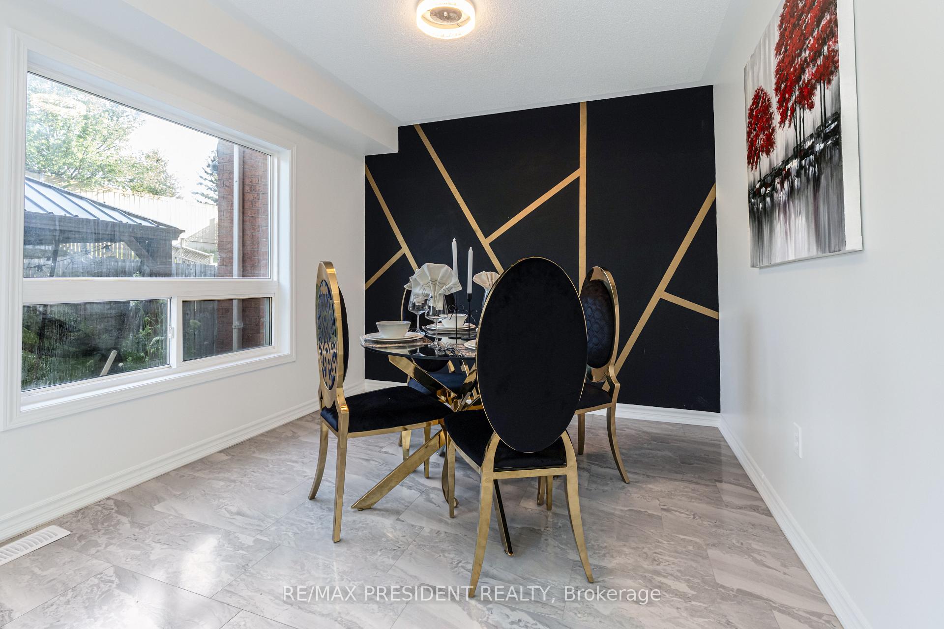 Photo 10 of 162 Albright Road, Brampton, Fletcher's Creek Village — HOMEH