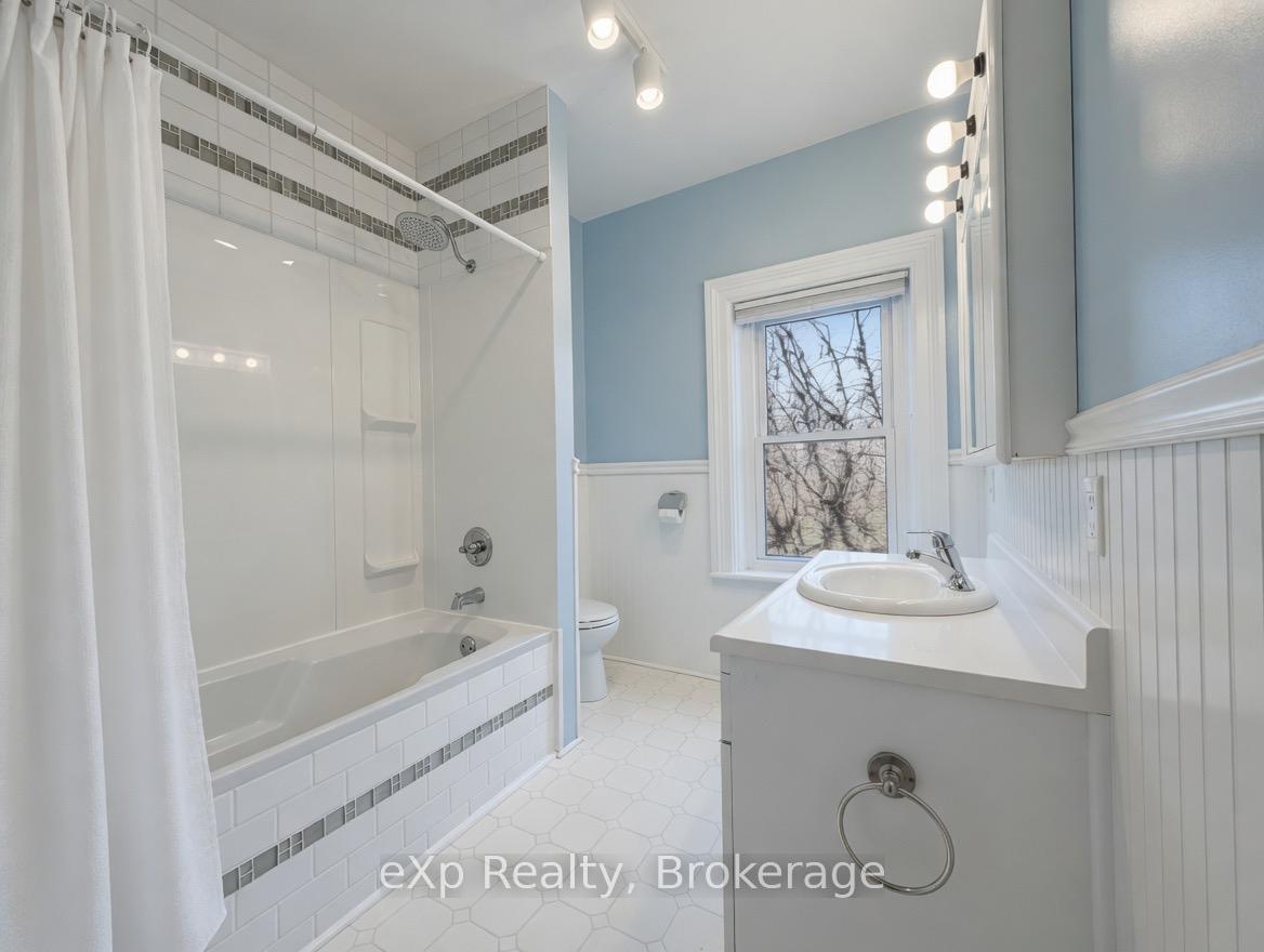 Photo 17 of 192 3 Avenue S, Arran-Elderslie — HOMEH