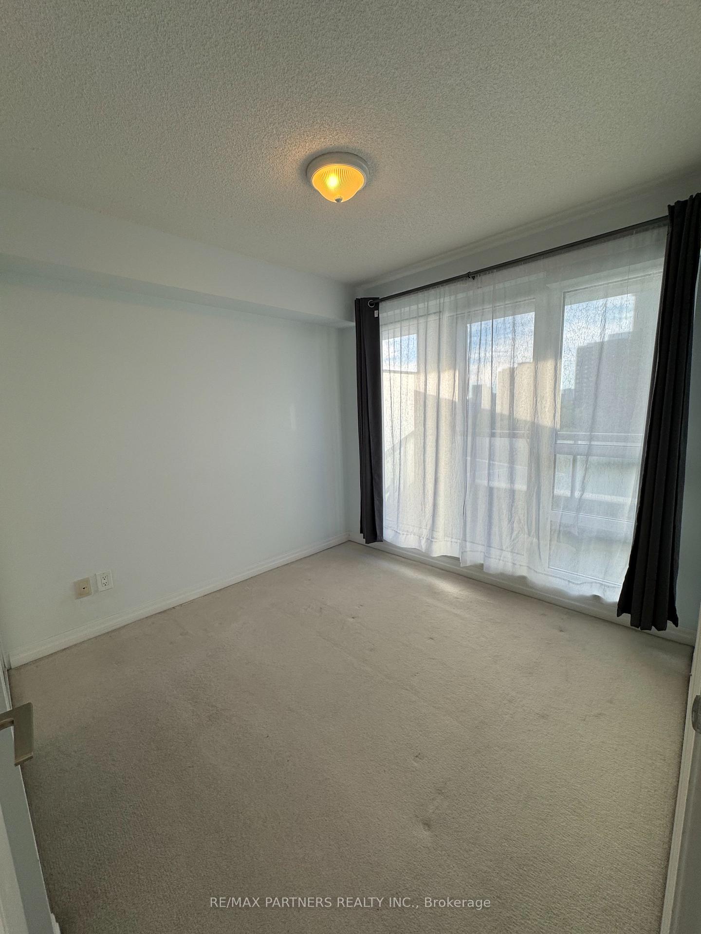 Photo 7 of Unit 804, 30 Herons Hill Way, North York, Henry Farm — HOMEH