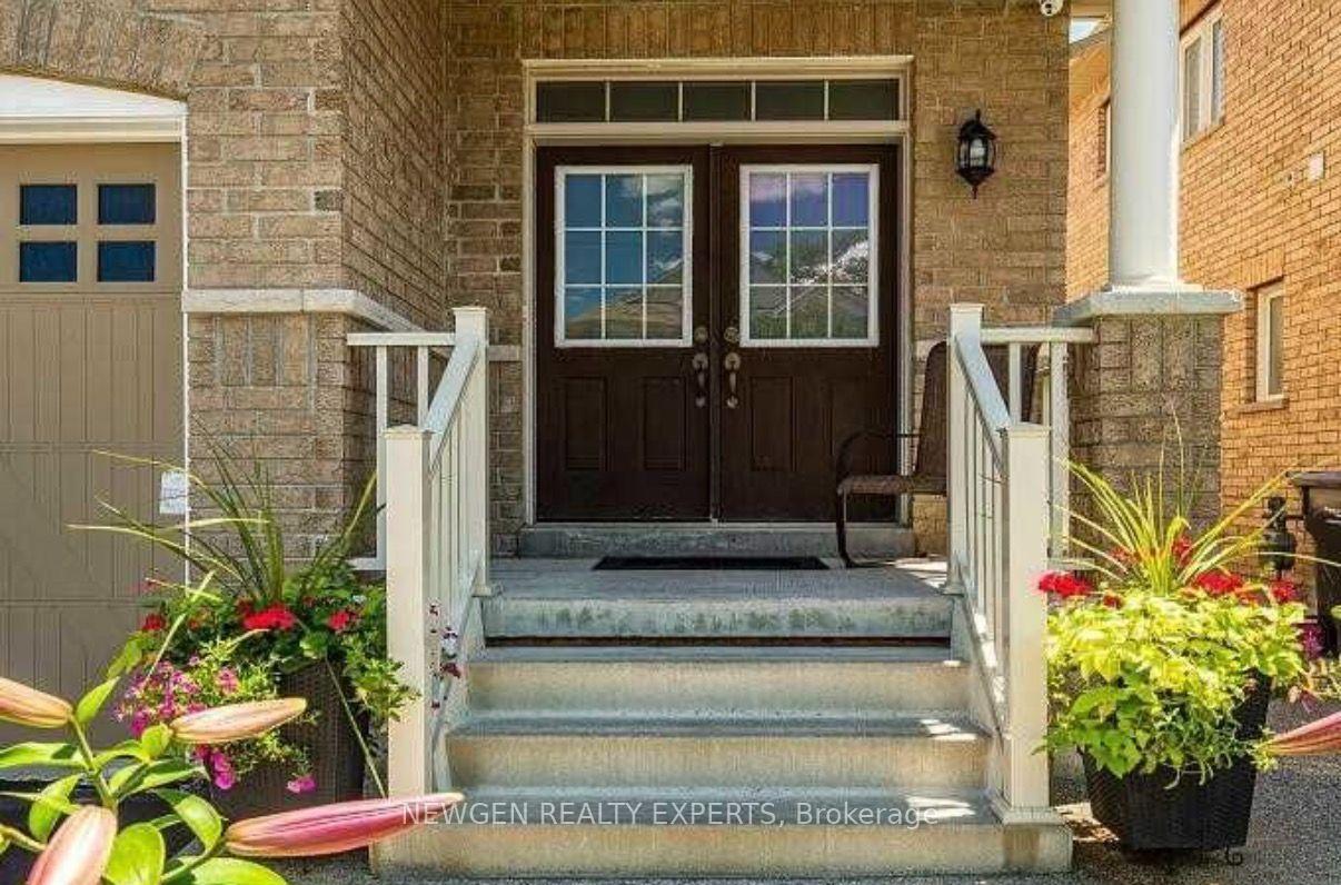 Photo 2 of 5 Franktown Drive, Brampton, Bram East — HOMEH