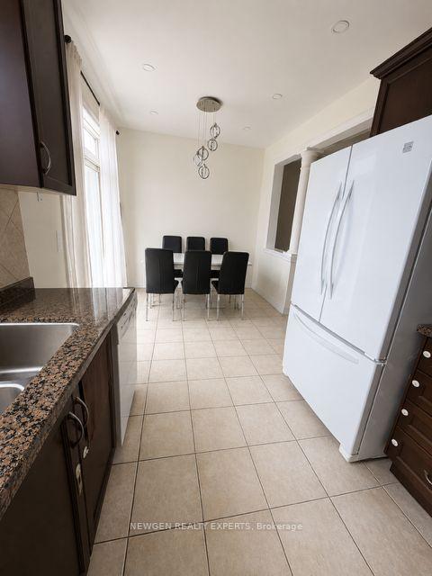 Photo 6 of 5 Franktown Drive, Brampton, Bram East — HOMEH